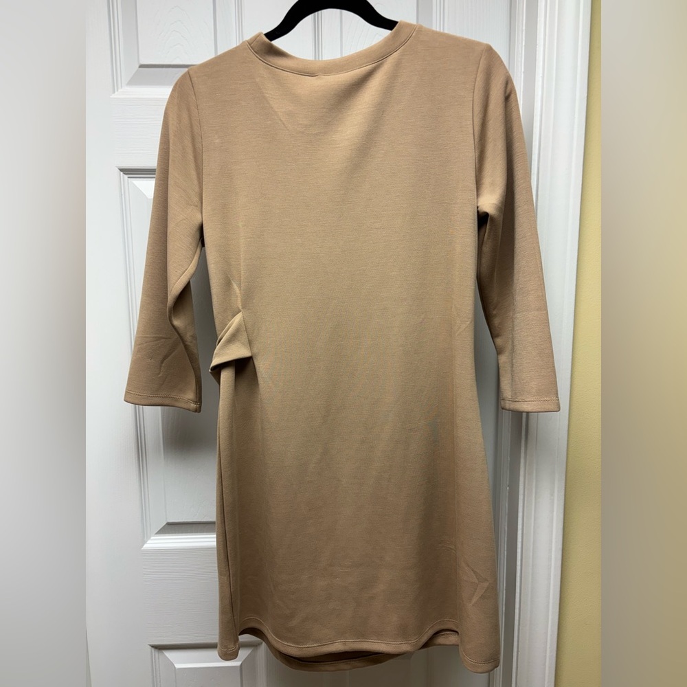 NWT Cable & Gauge Dusty Beige Side Tie Jersey Dress Size M - Picture 2 of 4